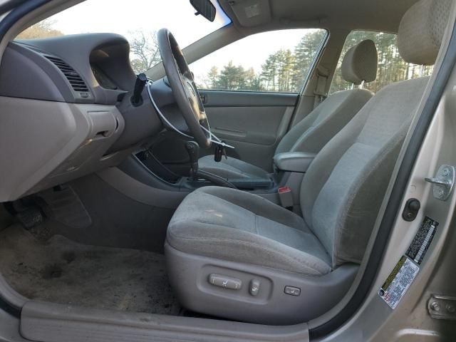 2004 Toyota Camry LE