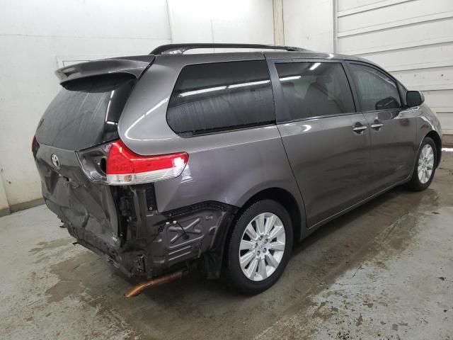 2012 Toyota Sienna XLE