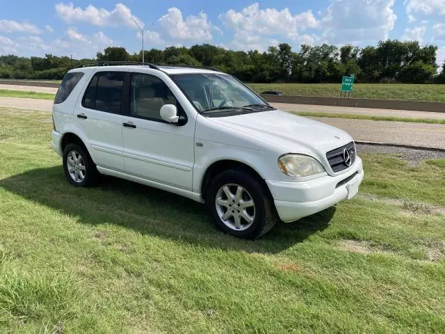 2000 Mercedes-Benz ML 430