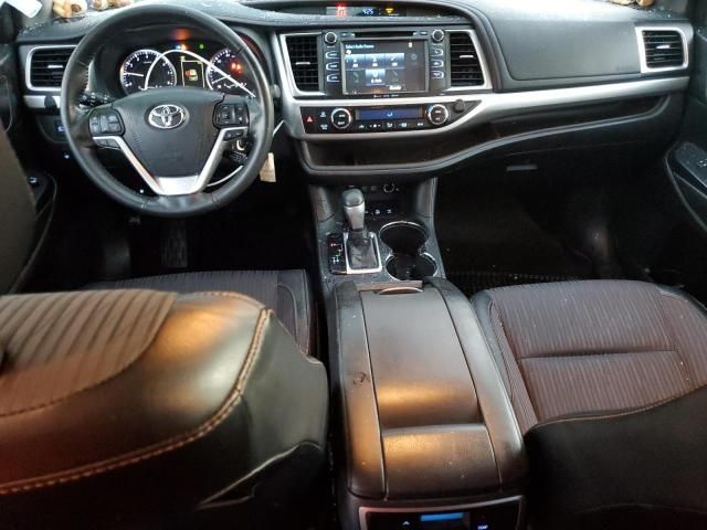 2017 Toyota Highlander LE