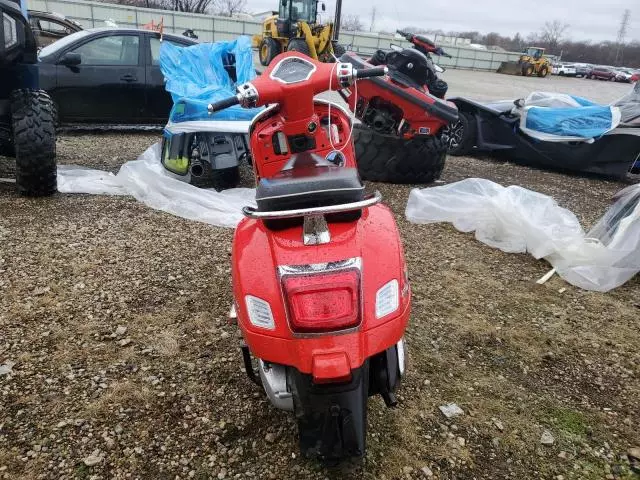 2024 Vespa GTS/SEI Giorni 300