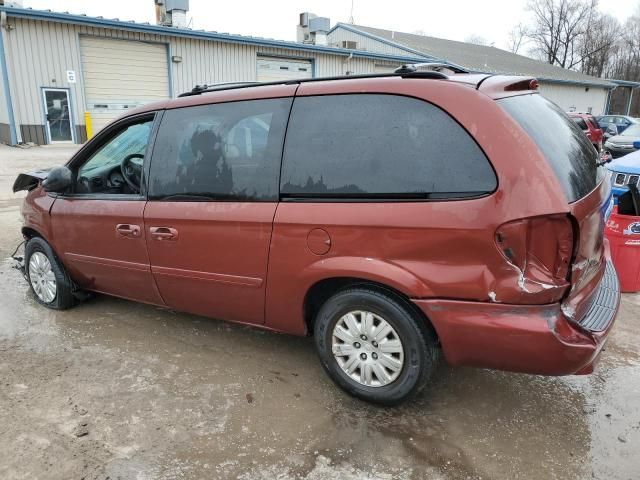 2007 Chrysler Town & Country LX