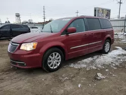 2013 Chrysler Town & Country Touring en venta en Chicago Heights, IL