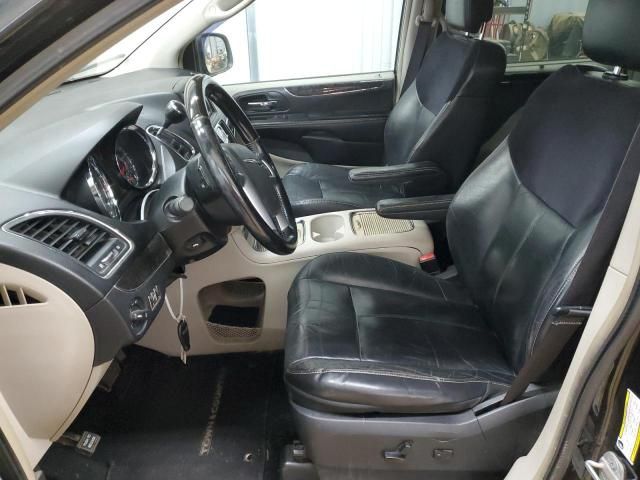 2012 Chrysler Town & Country Limited