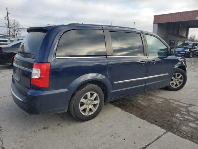 2012 Chrysler Town & Country Touring