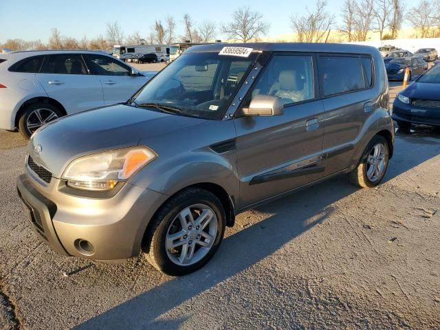 2010 KIA Soul +