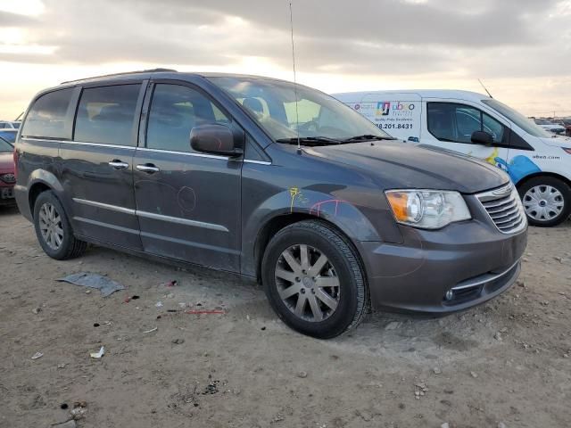 2016 Chrysler Town & Country Touring