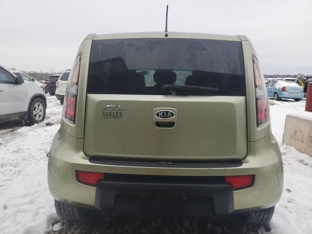 2011 KIA Soul +