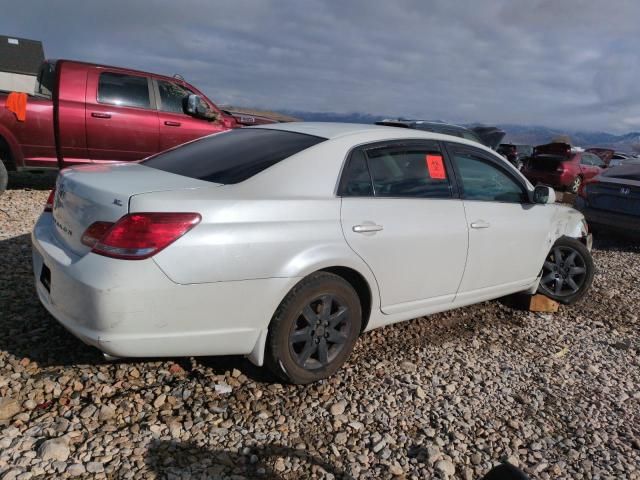 2005 Toyota Avalon XL