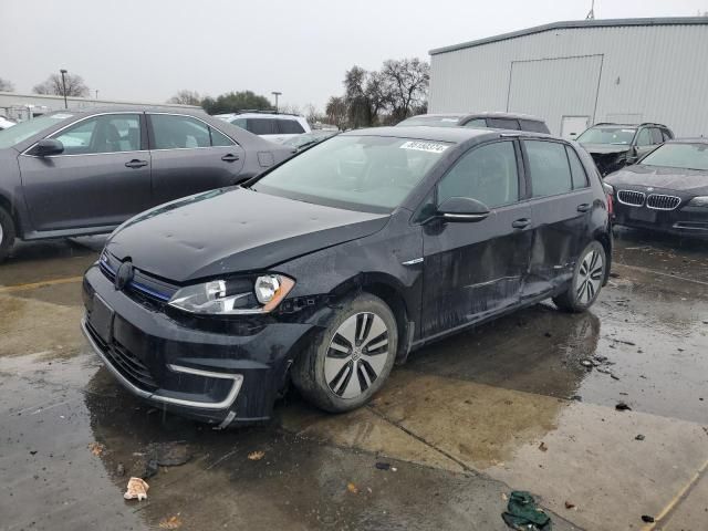 2016 Volkswagen E-GOLF SE