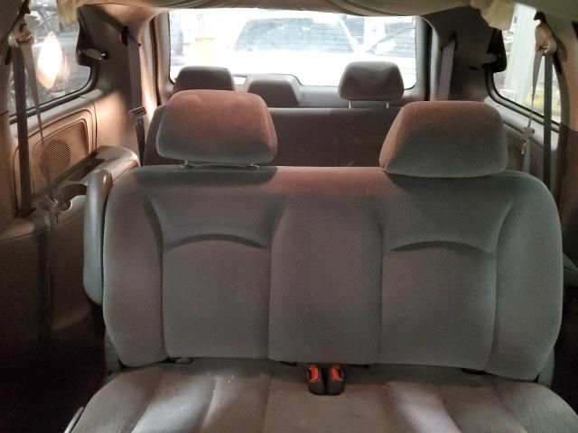 2005 Chrysler Town & Country