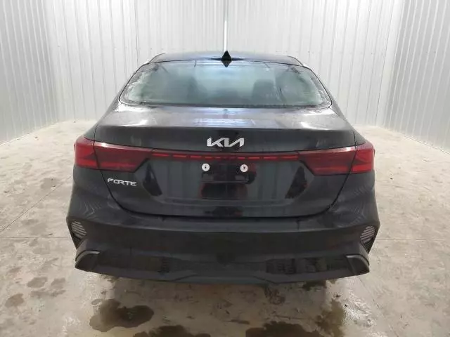 2023 KIA Forte LX