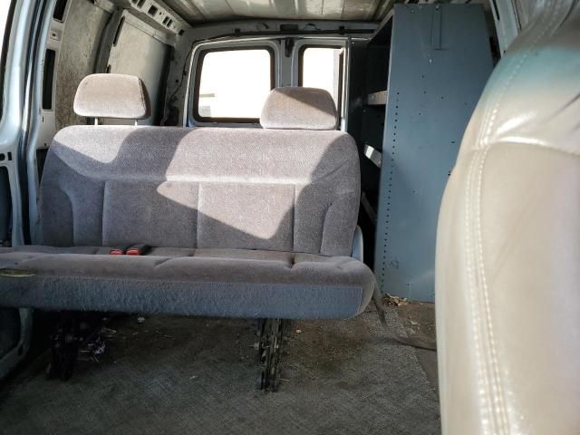 2005 GMC Savana G2500