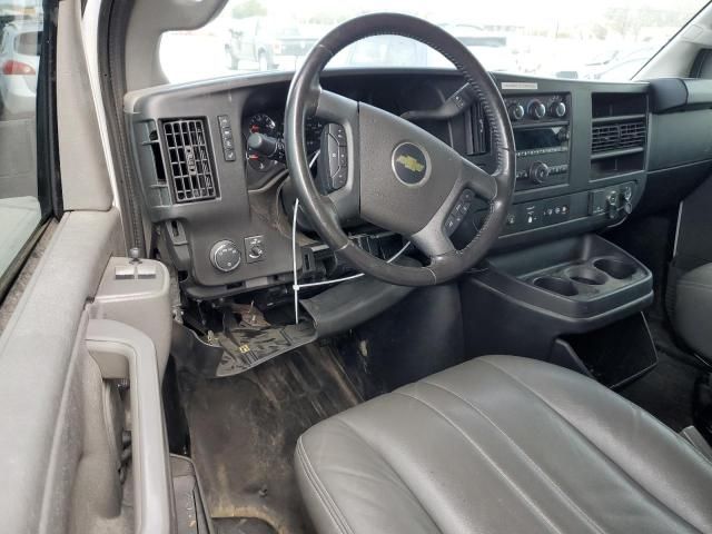 2022 Chevrolet Express G2500