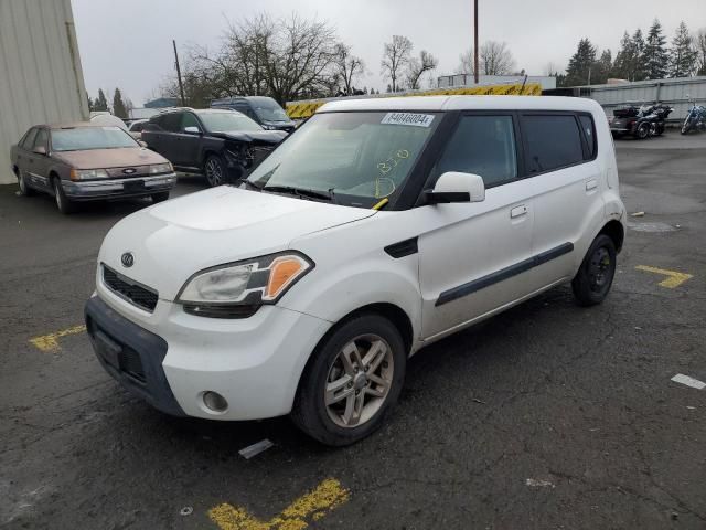 2010 KIA Soul +