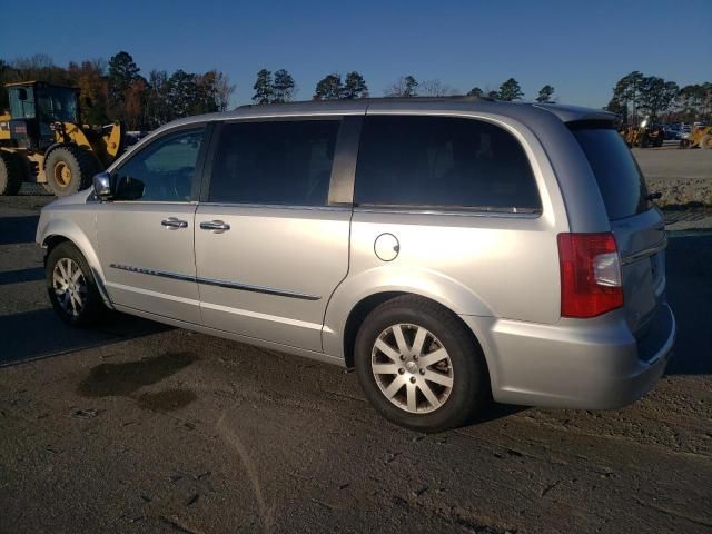 2012 Chrysler Town & Country Touring L