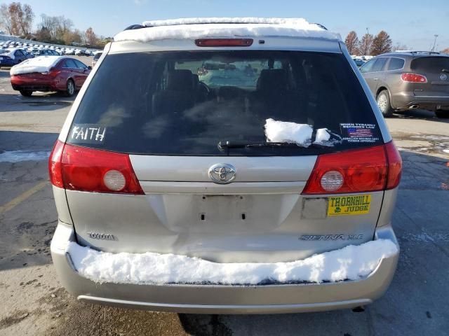 2008 Toyota Sienna XLE