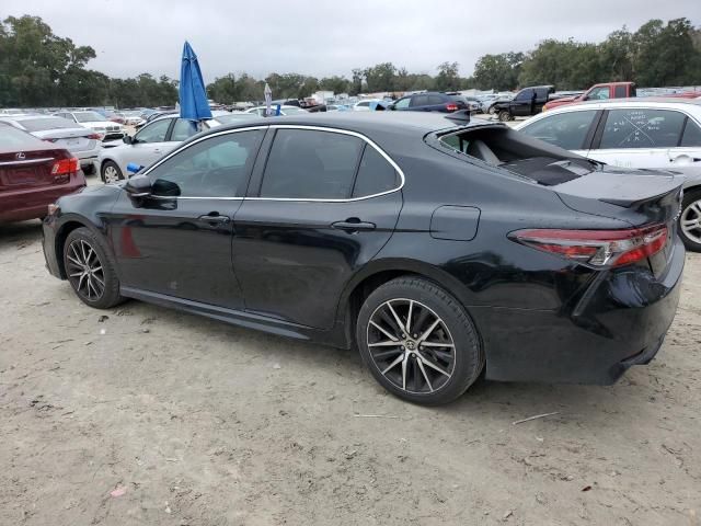 2022 Toyota Camry SE