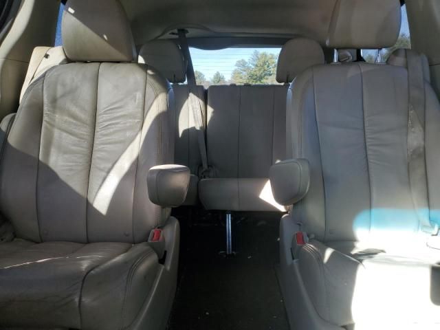 2011 Toyota Sienna XLE