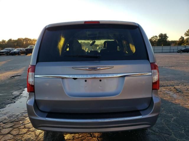 2013 Chrysler Town & Country Touring