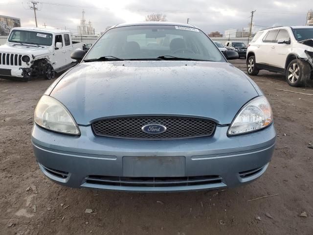 2005 Ford Taurus SE