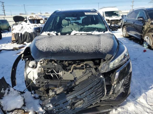 2021 Nissan Kicks SR