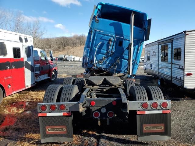 2015 Freightliner Cascadia 125