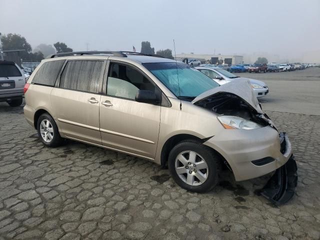 2007 Toyota Sienna CE