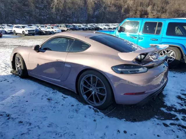 2022 Porsche Cayman GT4