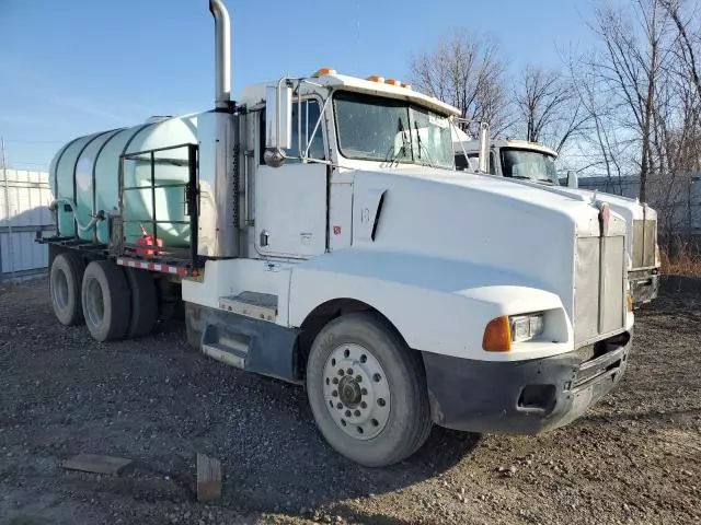 1988 Kenworth Construction T600