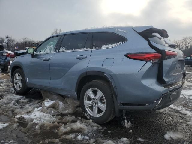 2022 Toyota Highlander L