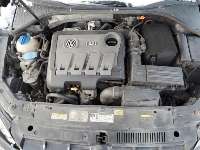 2014 Volkswagen Passat SEL