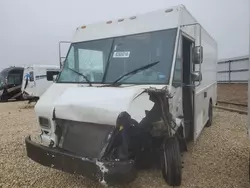 Salvage trucks for sale at San Antonio, TX auction: 2000 Freightliner Chassis M Line WALK-IN Van