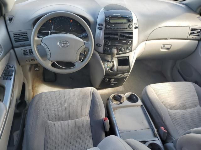 2007 Toyota Sienna LE