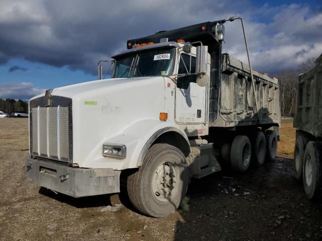 2000 Kenworth T800