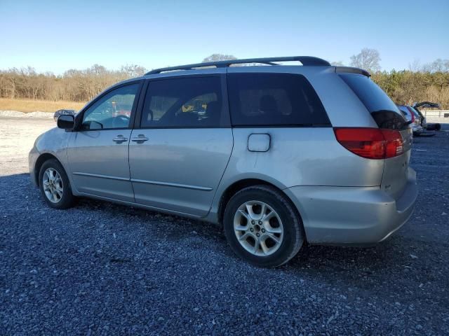 2004 Toyota Sienna XLE