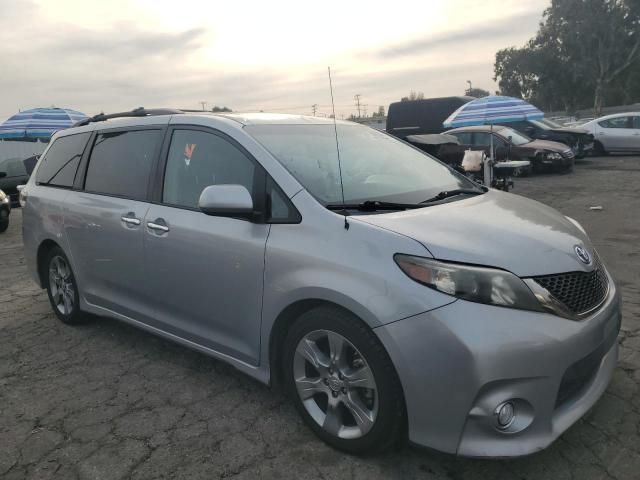 2014 Toyota Sienna Sport