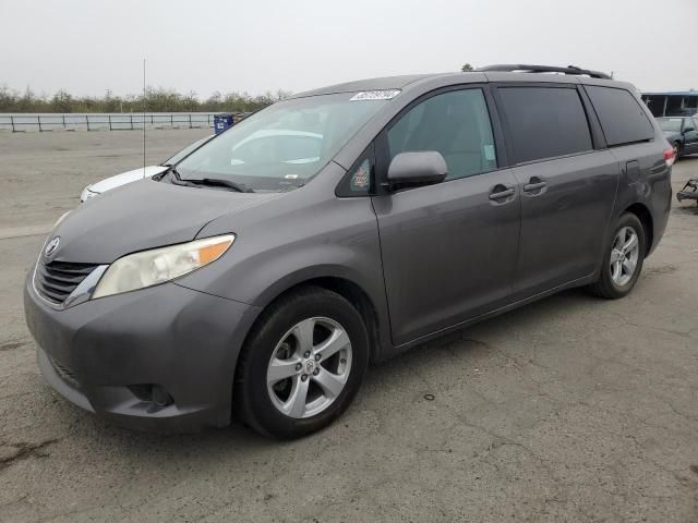 2012 Toyota Sienna LE