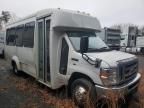 2013 Ford Econoline E350 Super Duty Cutaway Van