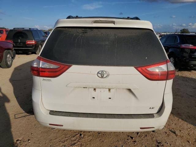 2015 Toyota Sienna LE