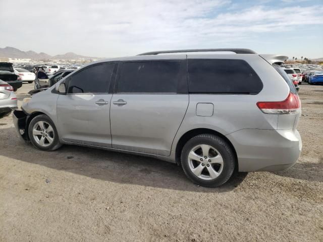 2014 Toyota Sienna LE