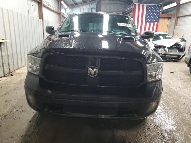 2015 Dodge RAM 1500 SLT