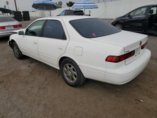 1999 Toyota Camry LE