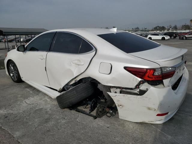 2016 Lexus ES 300H