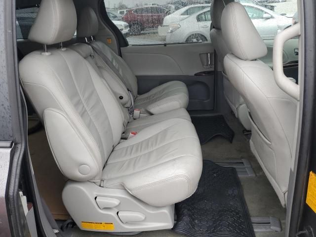 2011 Toyota Sienna XLE