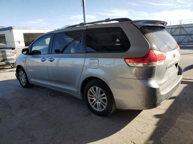 2011 Toyota Sienna XLE