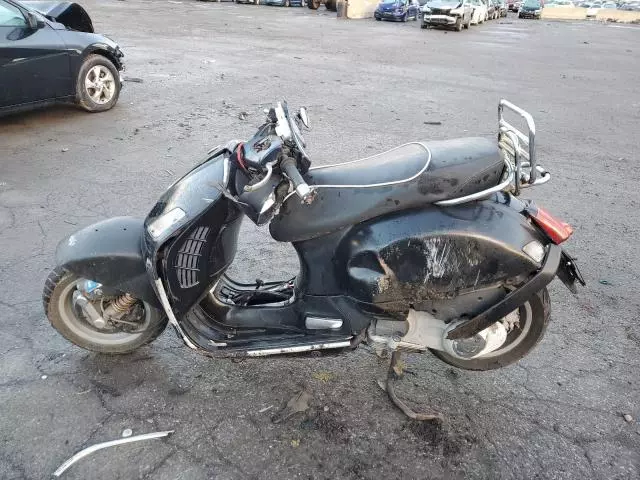 2007 Vespa GTS 250