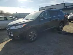 Salvage cars for sale at Mcfarland, WI auction: 2017 Toyota Highlander SE