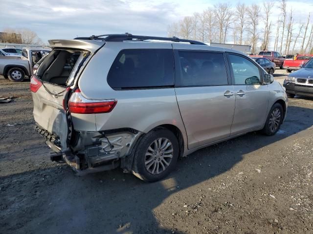 2015 Toyota Sienna XLE