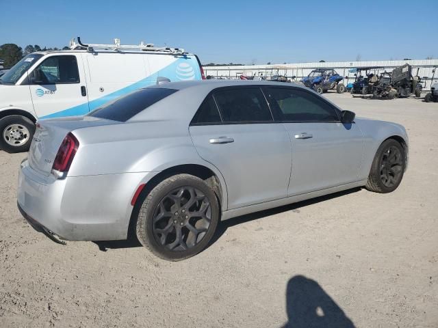 2020 Chrysler 300 Touring